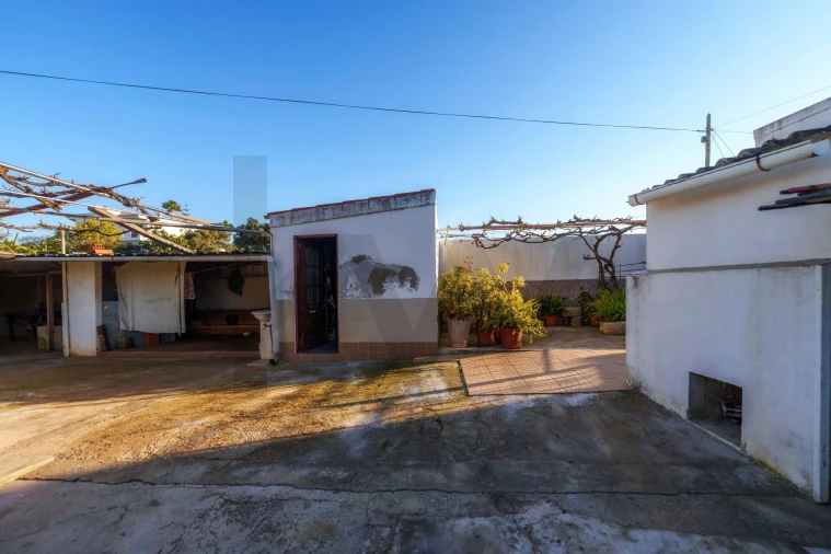 Moradia T3 para Venda em Quarteira Foto 43