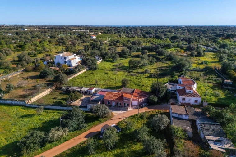 Moradia T3 para Venda em Quarteira Foto 60