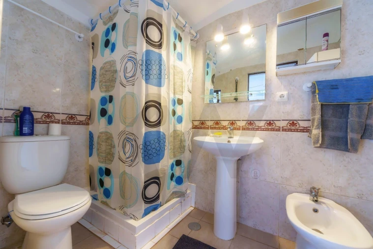 Moradia T3 para Venda em Quarteira Foto 27