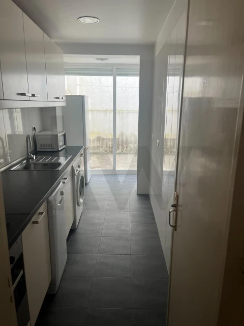 Apartamento T1 para Arrendamento em Algés, Linda-A-Velha e Cruz Quebrada-Dafundo