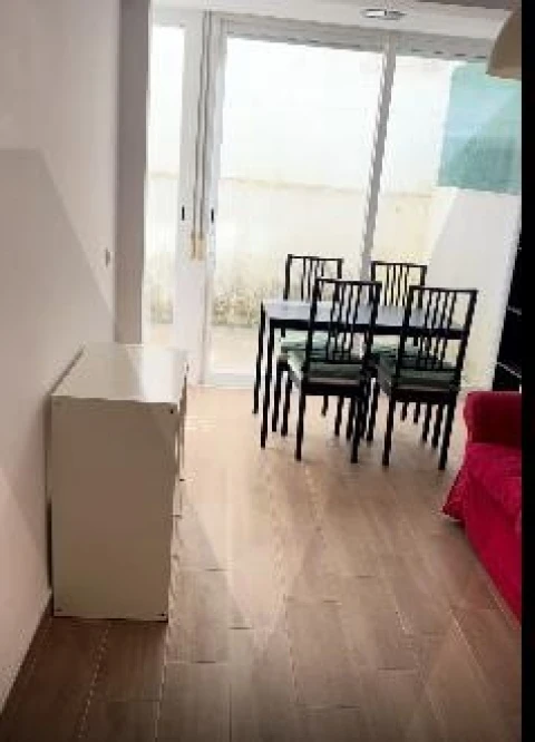 Apartamento T1 para Arrendamento em Algés, Linda-A-Velha e Cruz Quebrada-Dafundo