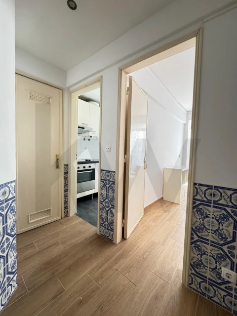 Apartamento T1 para Arrendamento em Algés, Linda-A-Velha e Cruz Quebrada-Dafundo