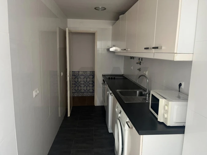 Apartamento T1 para Arrendamento em Algés, Linda-A-Velha e Cruz Quebrada-Dafundo Foto 6