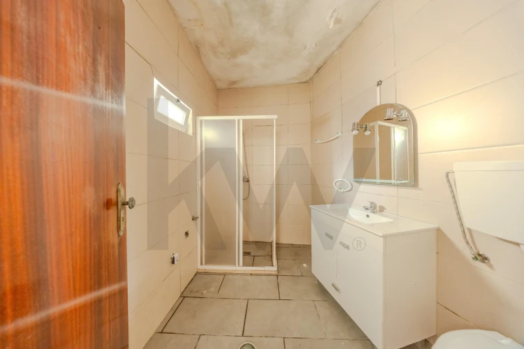 Moradia T3 para Venda em Rio Maior Foto 36