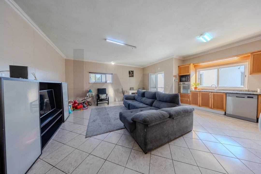 Moradia T3 para Venda em Rio Maior Foto 6