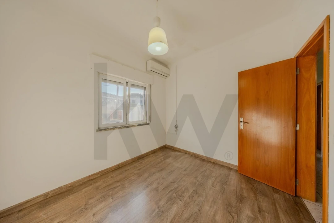 Moradia T3 para Venda em Rio Maior Foto 13