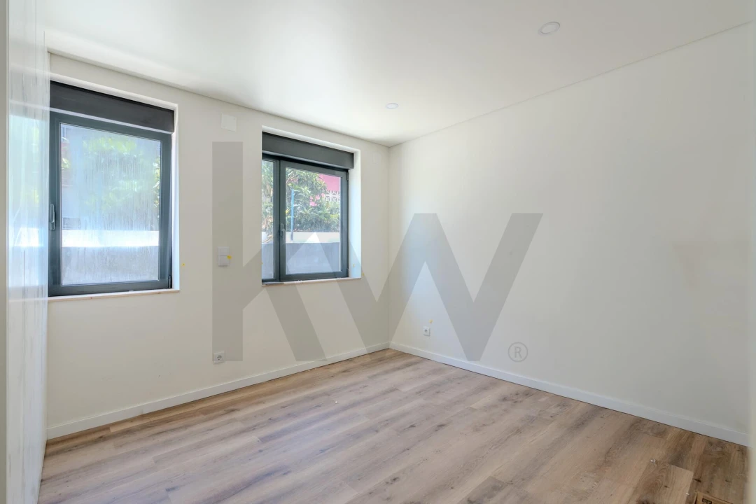 Apartamento T4 para Venda em Ramada e Caneças Foto 10