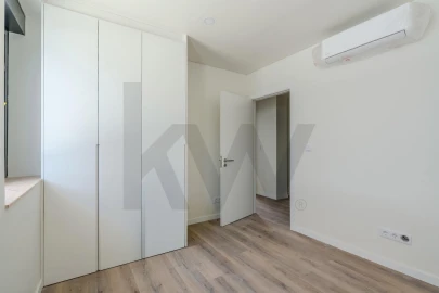 Apartamento T4 para Venda em Ramada e Caneças