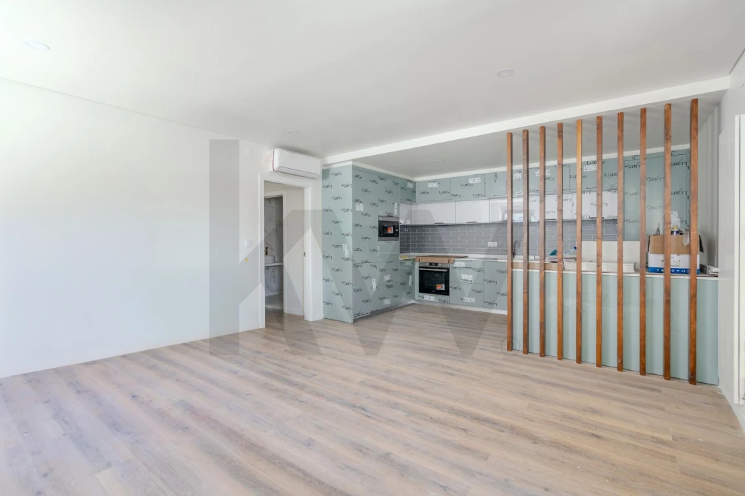 Apartamento T4 para Venda em Ramada e Caneças Foto 1