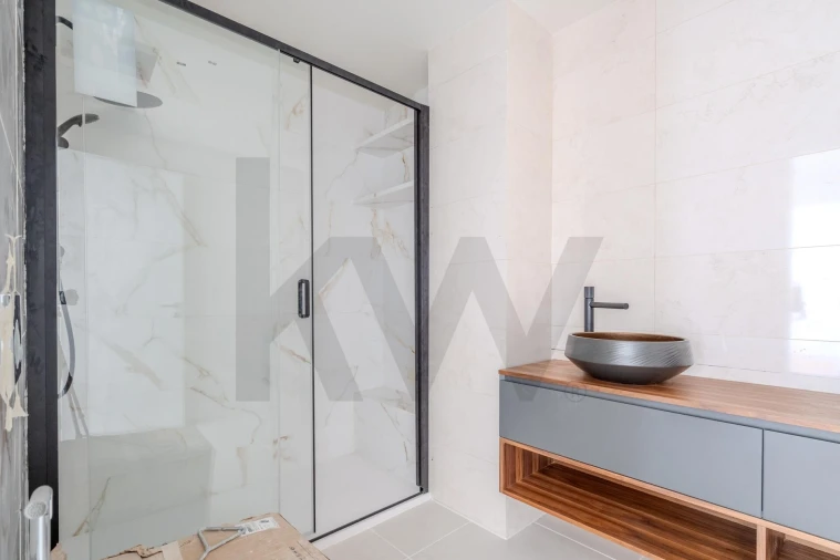 Apartamento T4 para Venda em Ramada e Caneças Foto 19