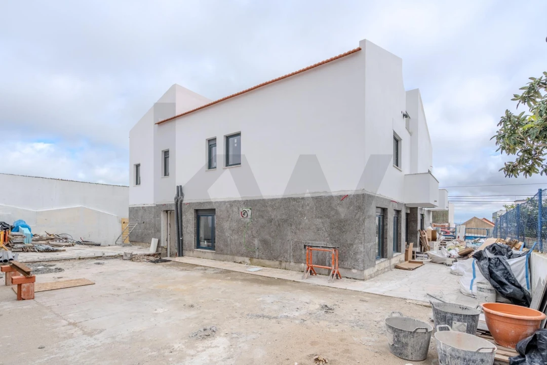 Apartamento T4 para Venda em Ramada e Caneças Foto 15