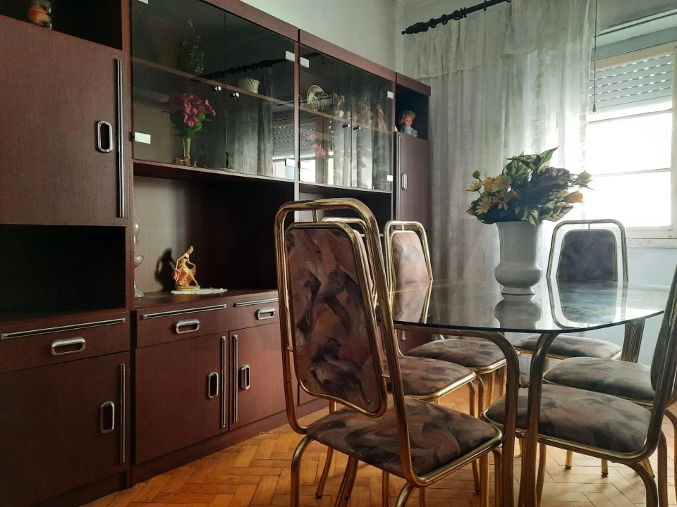 Apartamento T1 para Venda em Alfragide Foto 6