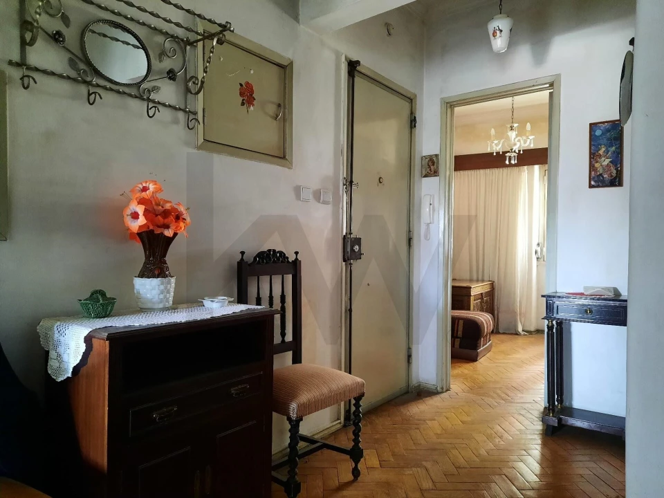 Apartamento T1 para Venda em Alfragide Foto 1