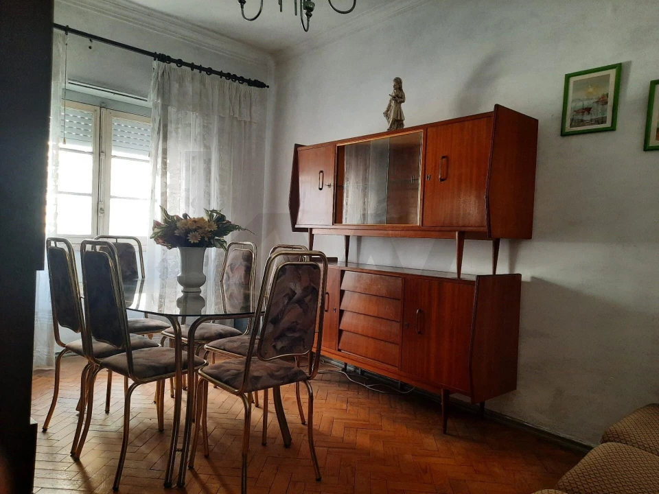 Apartamento T1 para Venda em Alfragide Foto 5