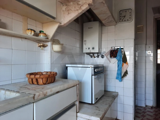 Apartamento T1 para Venda em Alfragide Foto 17