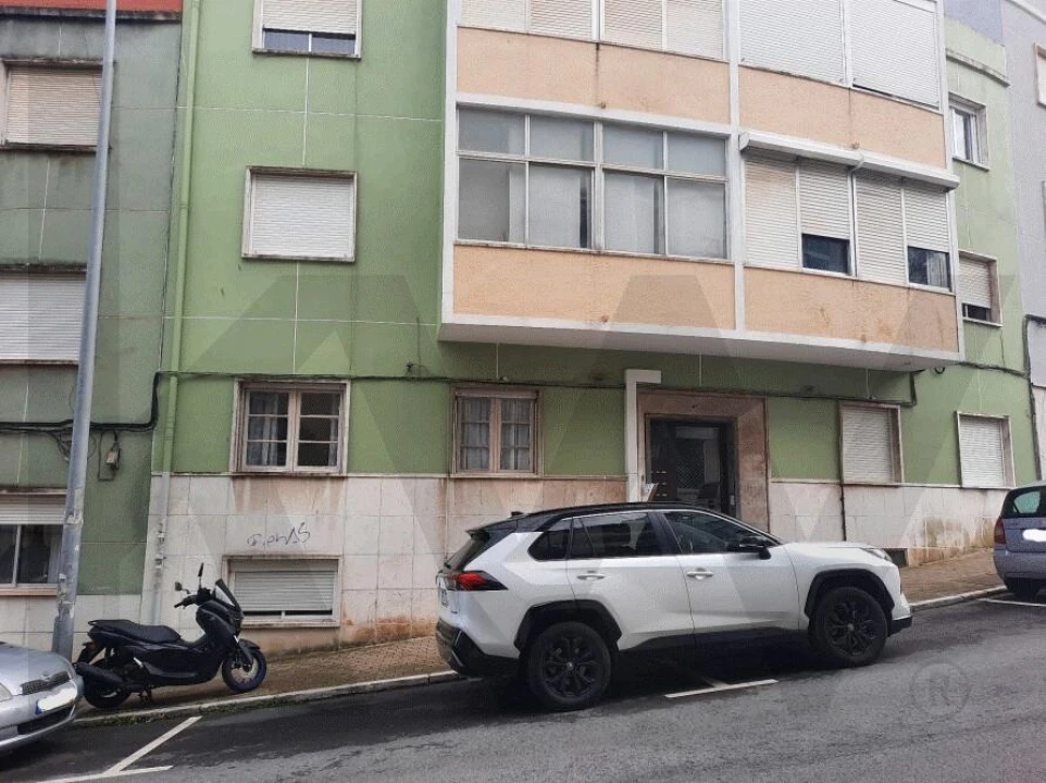 Apartamento T1 para Venda em Alfragide Foto 23
