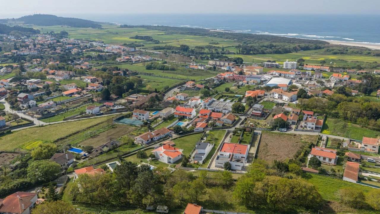 Moradia T4 para Venda em Afife Foto 55