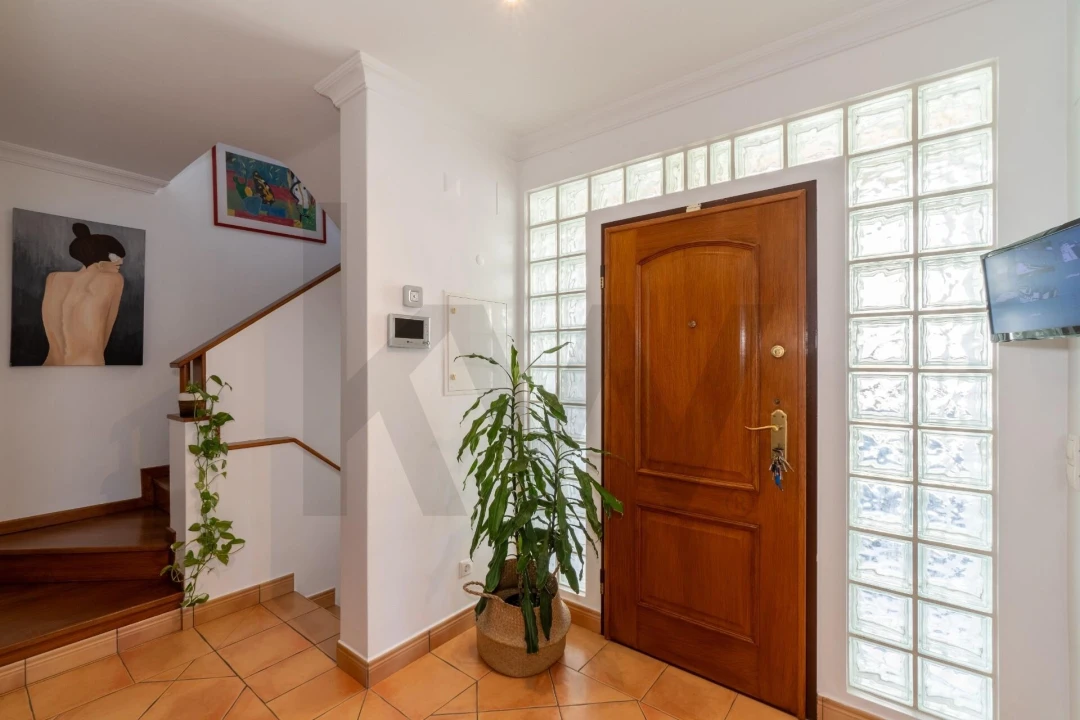 Moradia T4 para Venda em Montenegro Foto 4