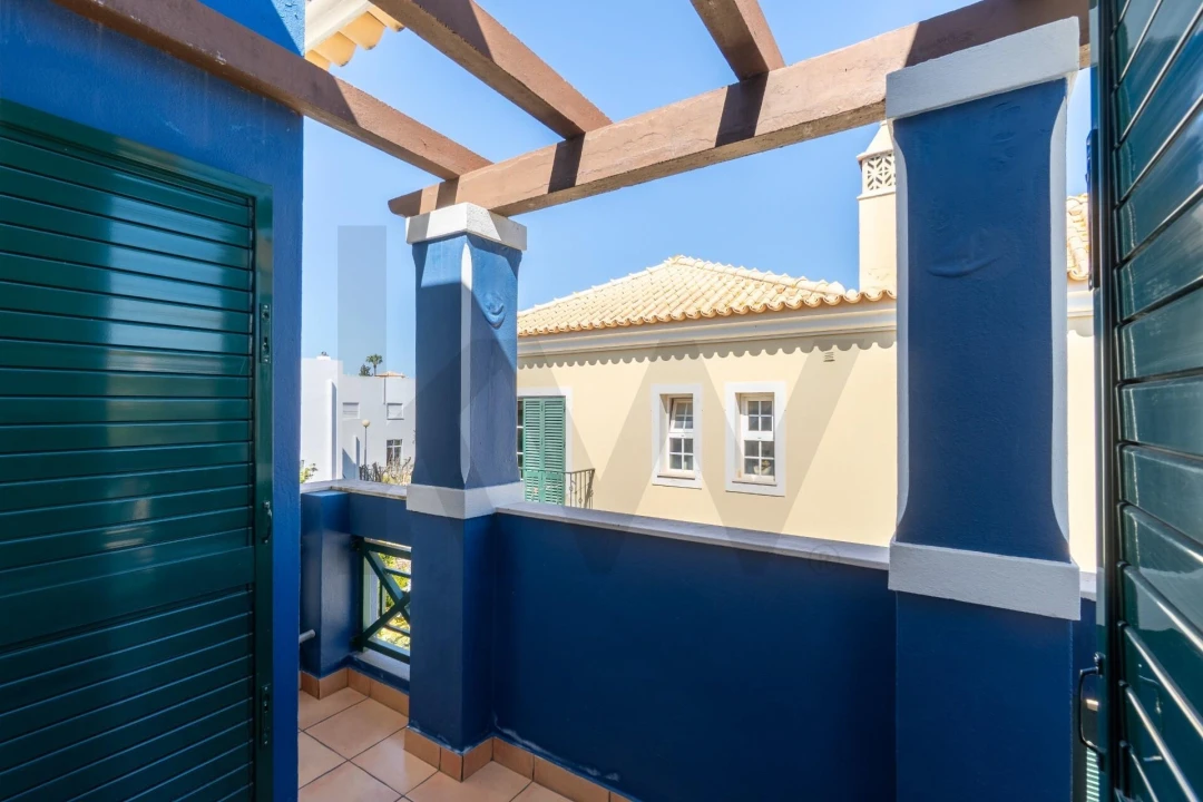 Moradia T4 para Venda em Montenegro Foto 35