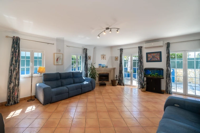 Moradia T4 para Venda em Montenegro Foto 12