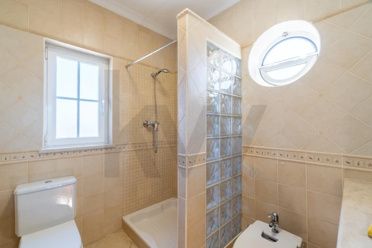 Moradia T4 para Venda em Montenegro Foto 33