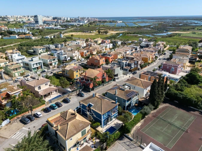 Moradia T4 para Venda em Montenegro Foto 57