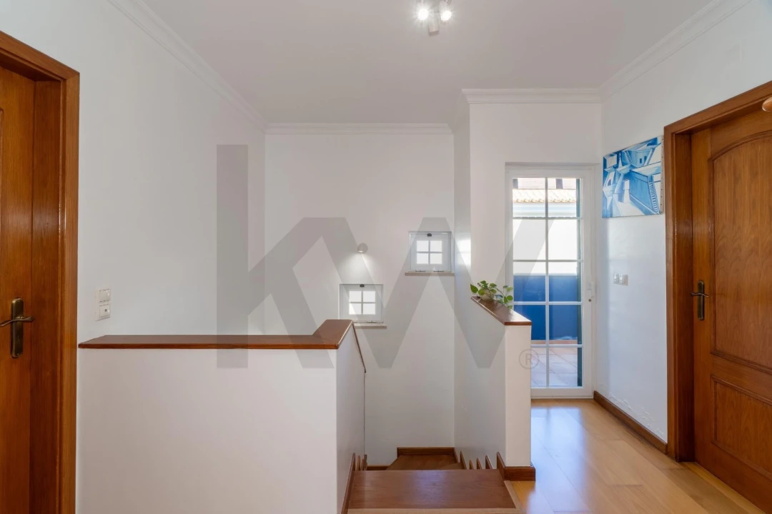 Moradia T4 para Venda em Montenegro Foto 16