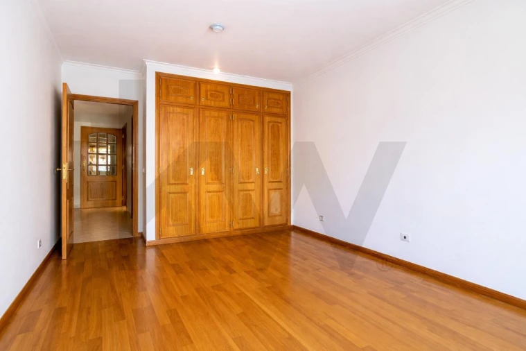 Apartamento T2 para Venda em São Domingos de Rana Foto 23