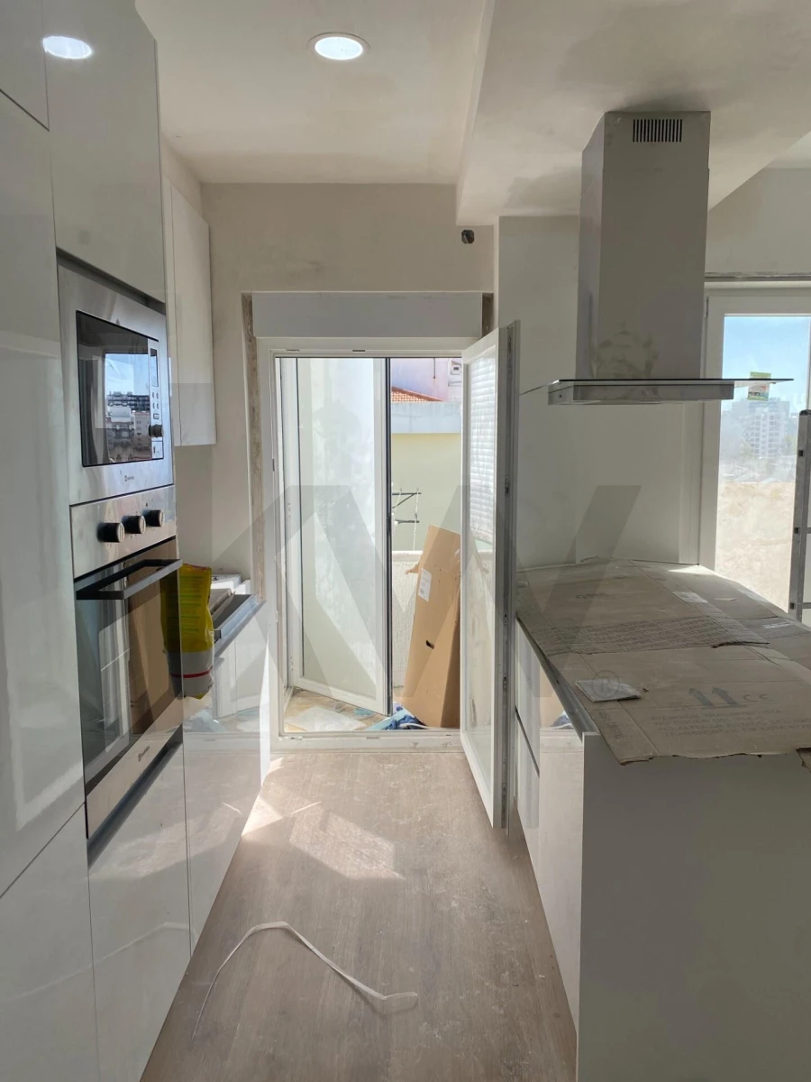 Apartamento T3 para Venda em Benfica Foto 12