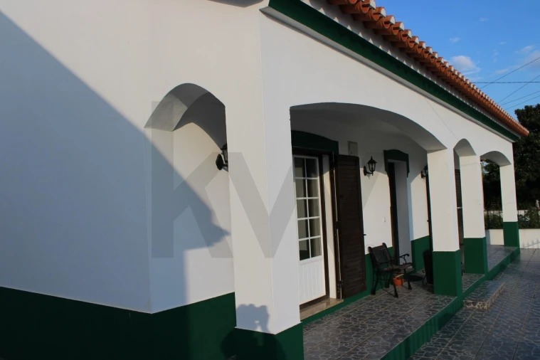 Moradia T4 para Venda em Cano Foto 3