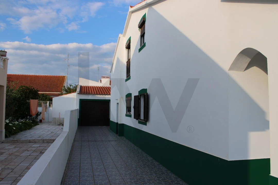 Moradia T4 para Venda em Cano Foto 5