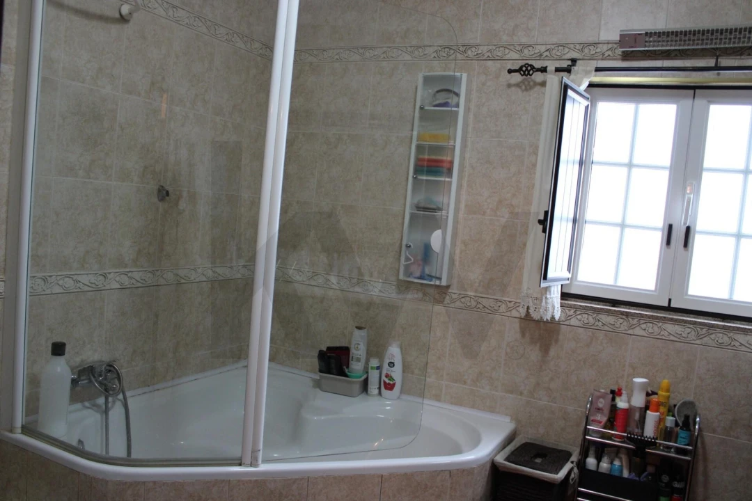 Moradia T4 para Venda em Cano Foto 13