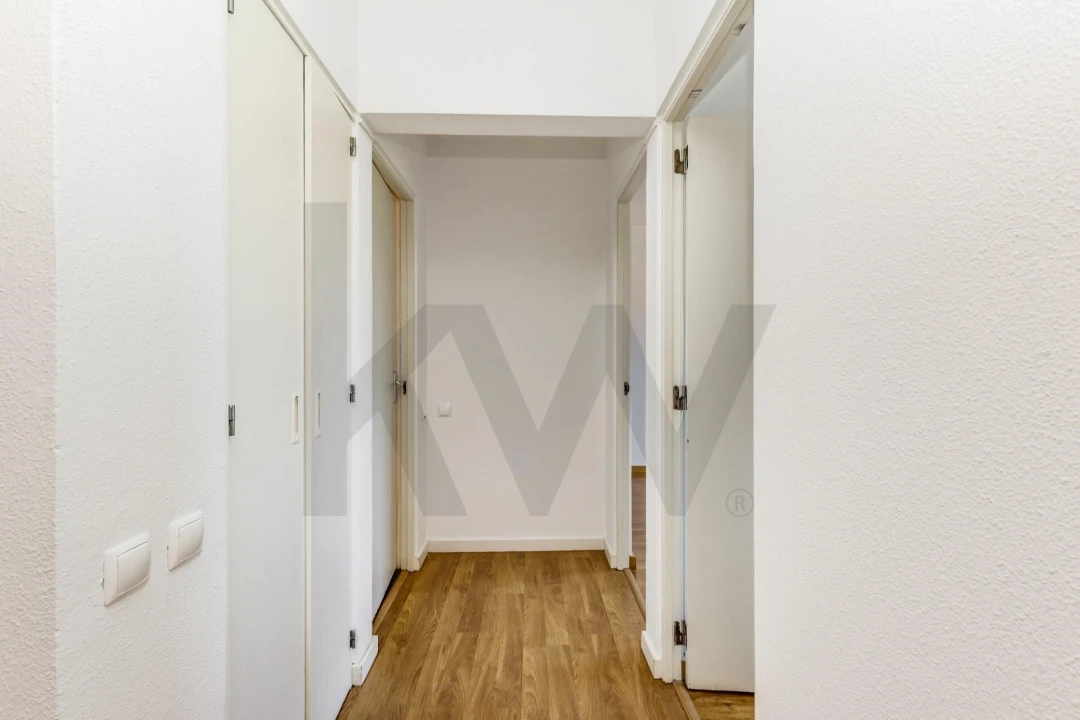 Apartamento T2 para Arrendamento em São Domingos de Rana Foto 15