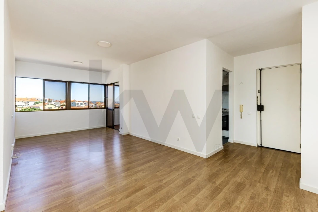 Apartamento T2 para Arrendamento em São Domingos de Rana Foto 6