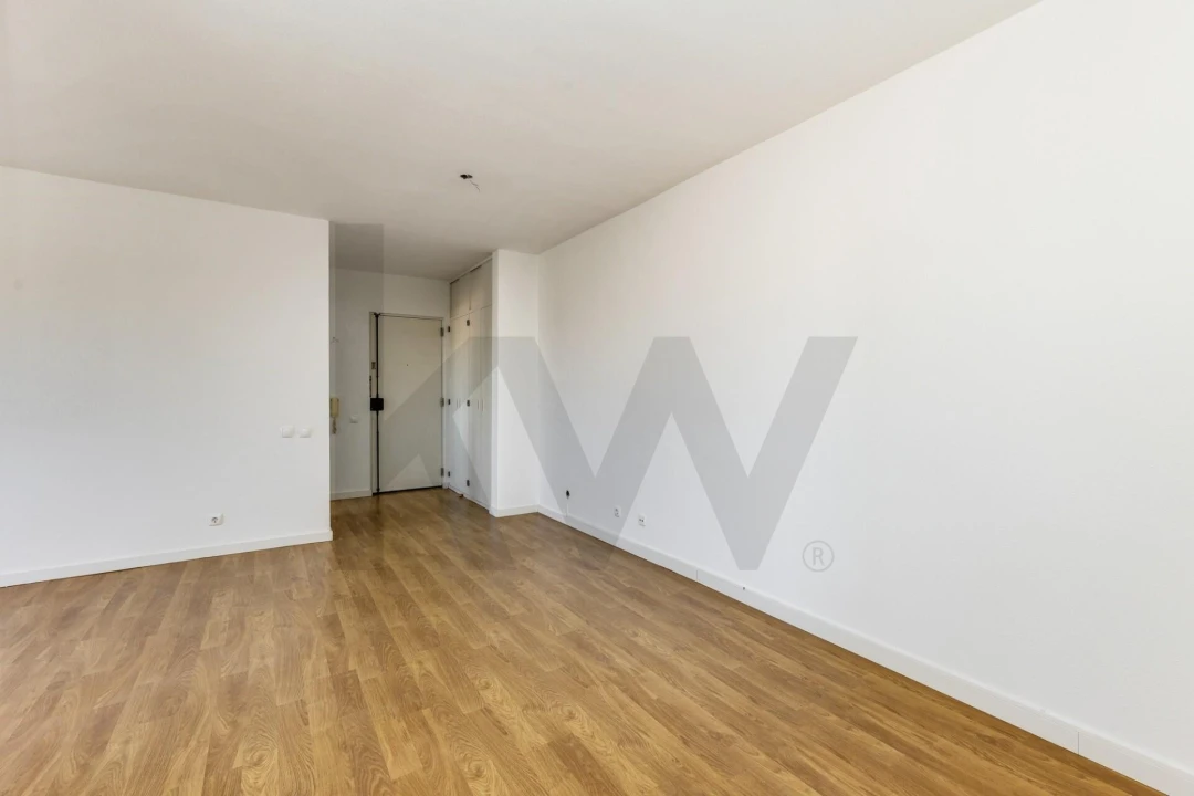 Apartamento T2 para Arrendamento em São Domingos de Rana Foto 7