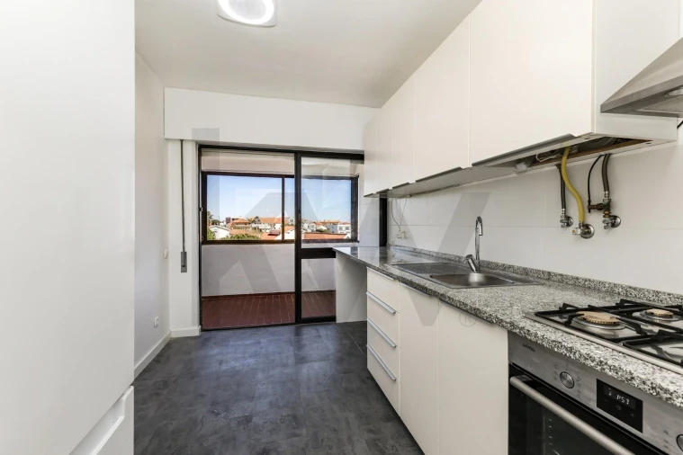 Apartamento T2 para Arrendamento em São Domingos de Rana Foto 1