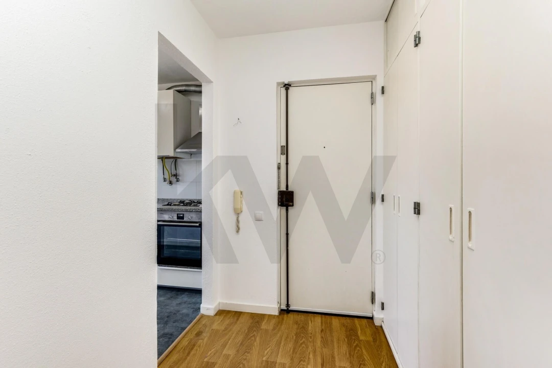 Apartamento T2 para Arrendamento em São Domingos de Rana Foto 8