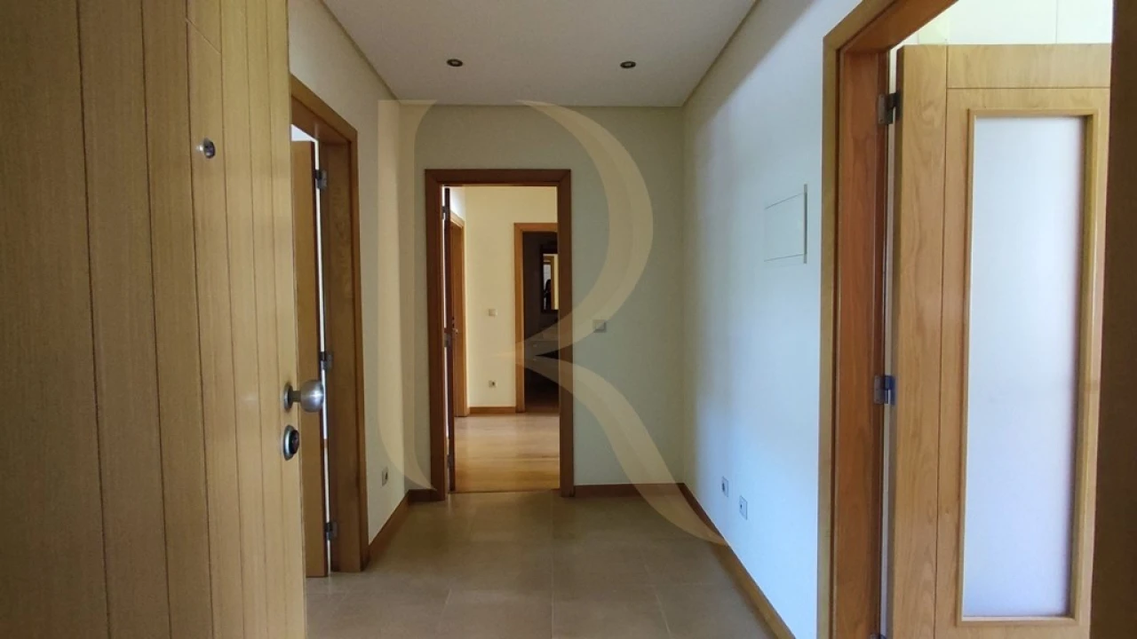 Apartamento T3 para Venda em Seixal, Arrentela e Aldeia de Paio Pires Foto 9