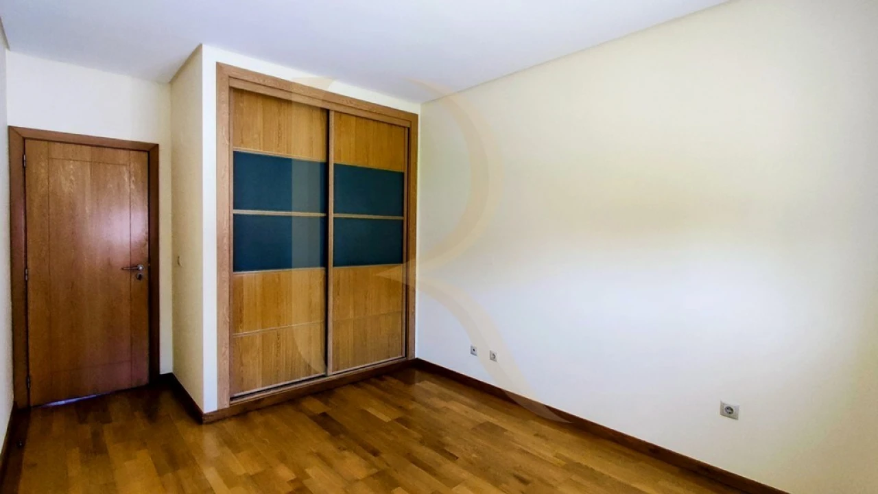 Apartamento T3 para Venda em Seixal, Arrentela e Aldeia de Paio Pires Foto 14