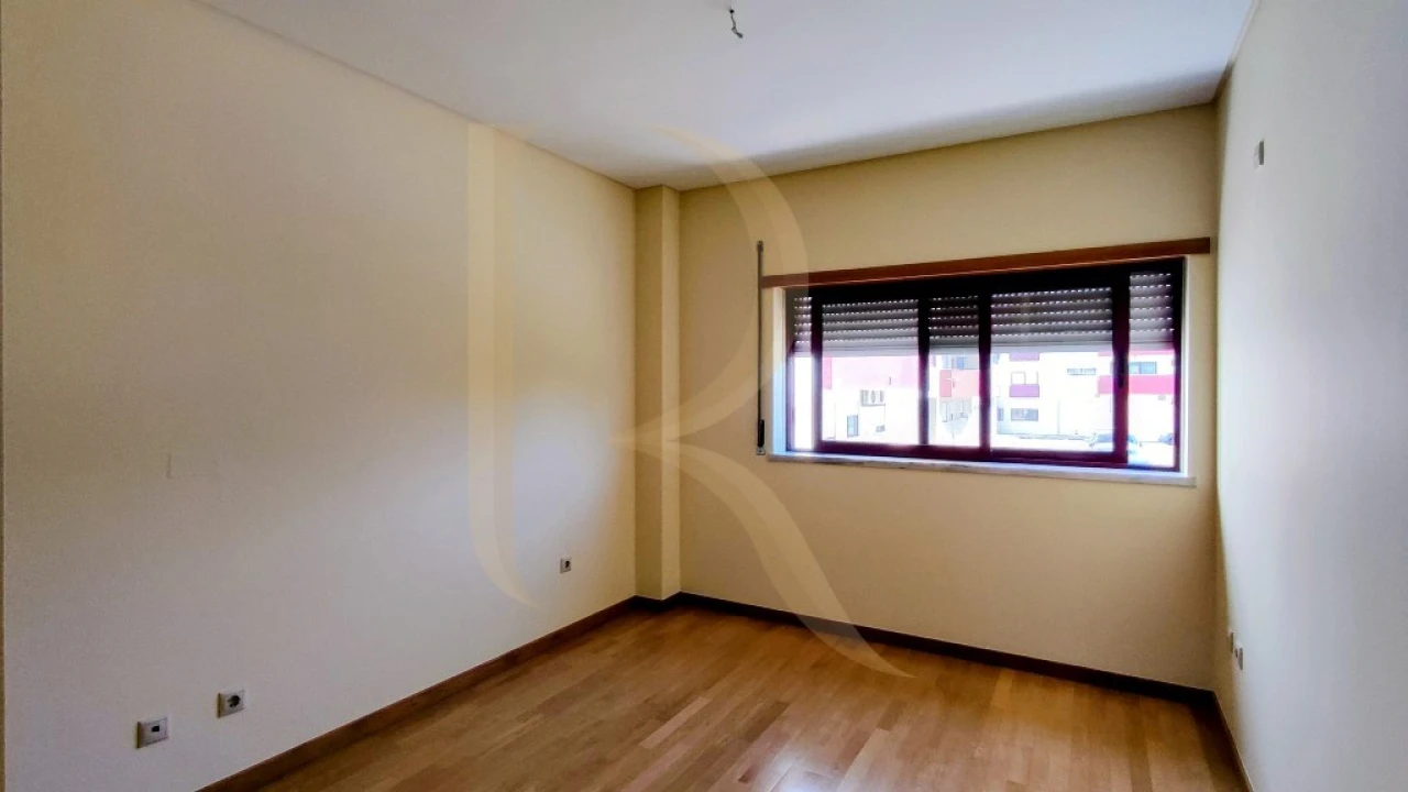 Apartamento T3 para Venda em Seixal, Arrentela e Aldeia de Paio Pires Foto 15