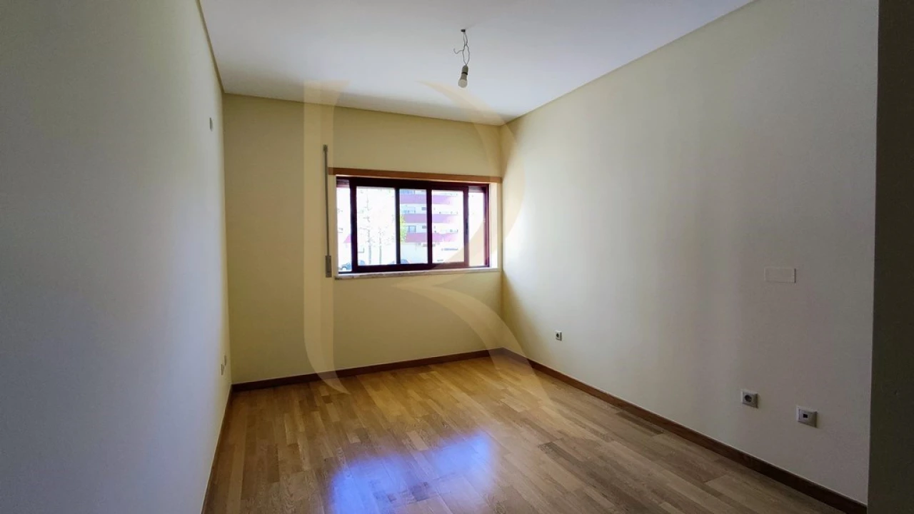 Apartamento T3 para Venda em Seixal, Arrentela e Aldeia de Paio Pires Foto 19