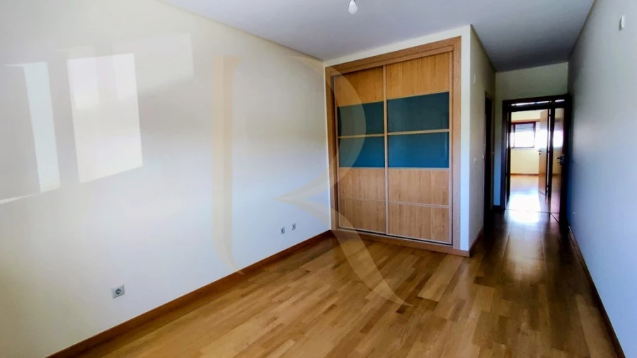 Apartamento T3 para Venda em Seixal, Arrentela e Aldeia de Paio Pires Foto 12