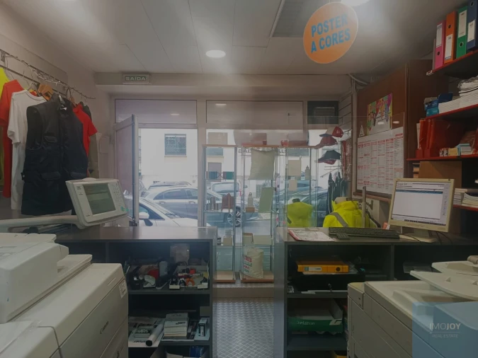 Loja para Arrendamento em Algés, Linda-A-Velha e Cruz Quebrada-Dafundo Foto 2