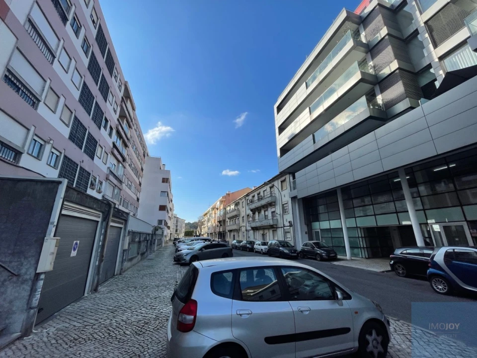 Apartamento T3 para Arrendamento em Algés, Linda-A-Velha e Cruz Quebrada-Dafundo Foto 38