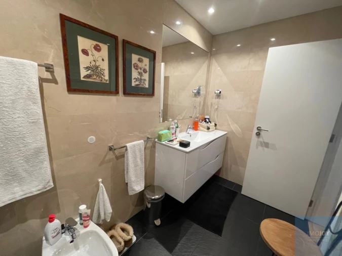 Apartamento T3 para Arrendamento em Algés, Linda-A-Velha e Cruz Quebrada-Dafundo Foto 15