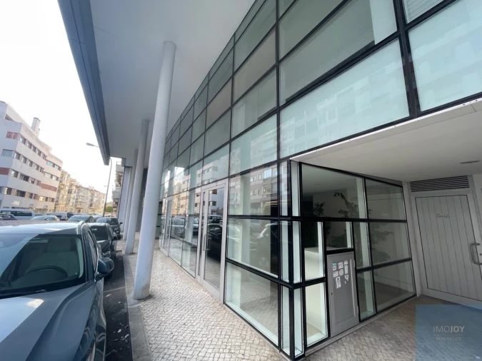 Apartamento T3 para Arrendamento em Algés, Linda-A-Velha e Cruz Quebrada-Dafundo Foto 37