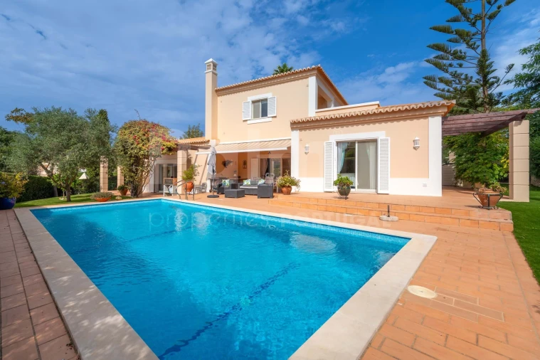 Moradia T3 para Venda em Ferragudo Foto 3