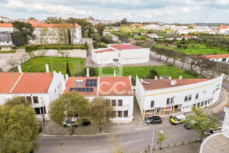 Moradia T5 para Venda em Malagueira e Horta das Figueiras Foto 49