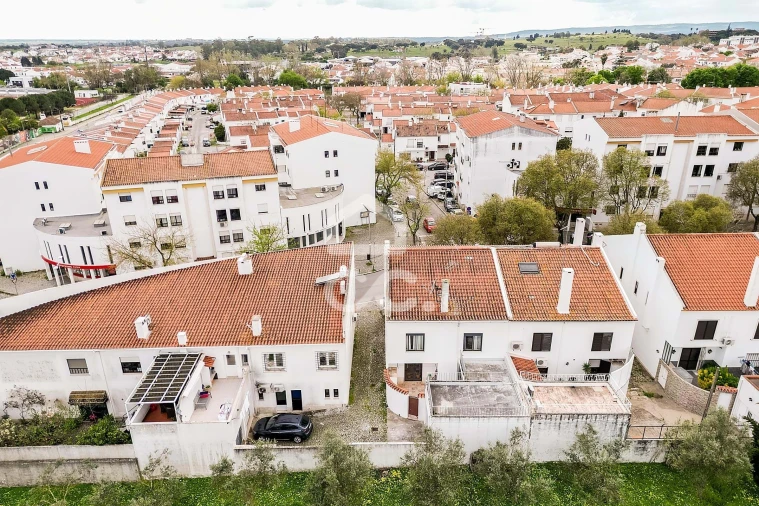 Moradia T5 para Venda em Malagueira e Horta das Figueiras Foto 57