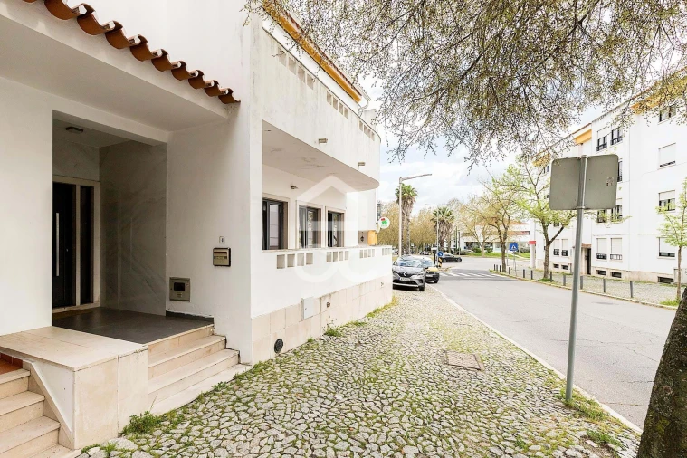 Moradia T5 para Venda em Malagueira e Horta das Figueiras Foto 46